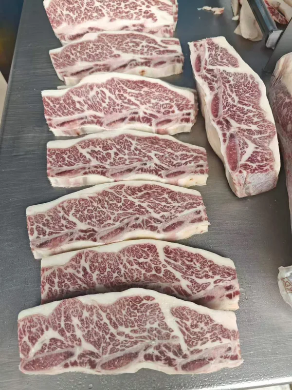 FRIGORÍFICO LAS PIEDRAS · Bone-in short ribs · Actual cut face