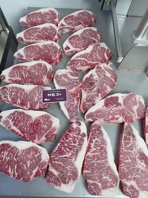 SIR THOMAS ANGUS · Striploin · Actual cut face