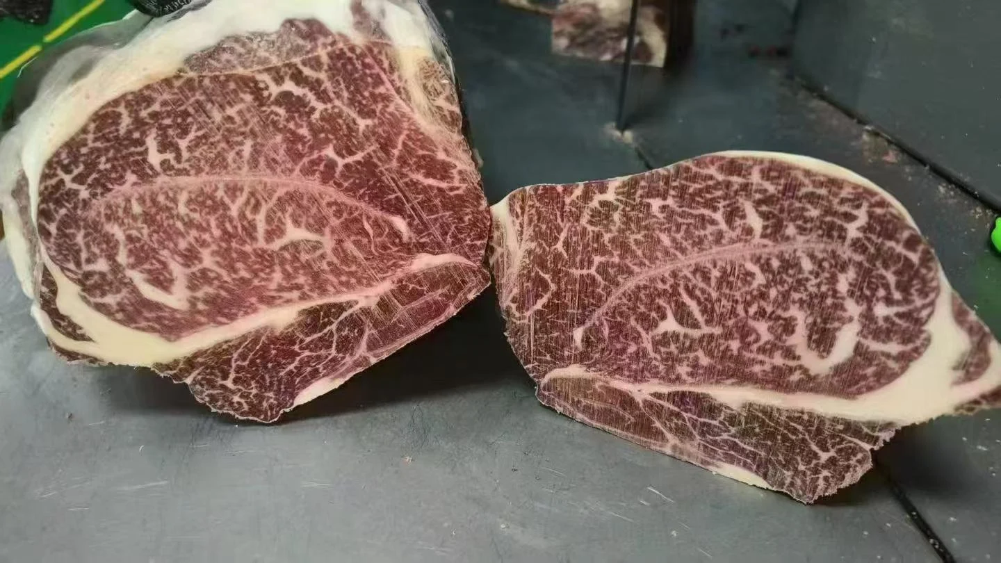 WX · RANGERS VALLEY · Wagyu Bolar Blade · Whole-cut structure